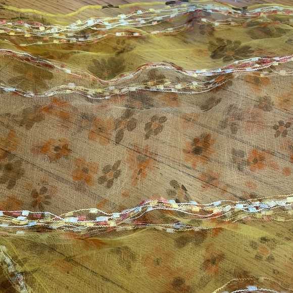 Niquead.D Scarf, wrap - Picture 5 of 5